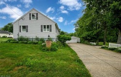 7060 Manchester Road, New Franklin, OH 44614