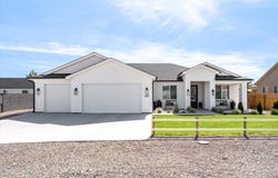 498 S 75 E, Enterprise, UT 84725