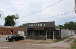 125 N Market Street, Holly Springs, MS 38635