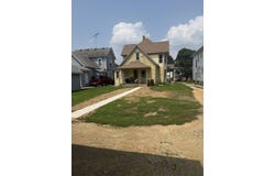 105 West Empire Street, Freeport, IL 61032