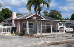 248 SW 18th Ct, Miami, FL 33135