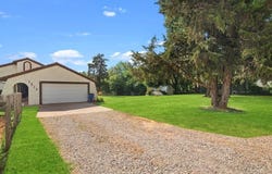 1517 S Spring Creek Drive, Mustang, OK 73064