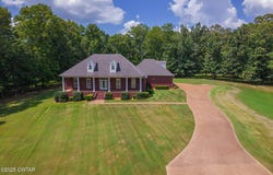 165 Hunters Glen Lane, Henderson, TN 38340