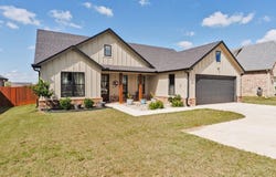 825 Holbrook Road, Springtown, TX 76082