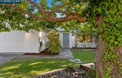 4824 Skyhawk Dr, Richmond, CA 94803