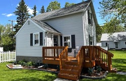 907 N 3RD AVENUE, Wausau, WI 54401