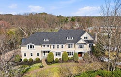 8 Porter Lane, Lexington, MA 02420
