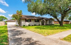 227 Seale Avenue, Kingsville, TX 78363