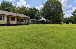 2323 Parkburg Road, Medon, TN 38356