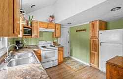 214 MAPLE Street, Edinboro, PA 16412