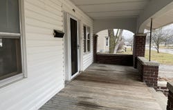 461 Summit St, Marshall, MO 65340