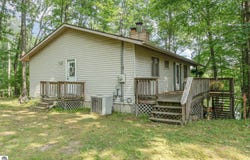 2222 Ridge, Harrison, MI 48625
