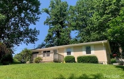 107 ROBLEIGH Drive, Hendersonville, NC 28739