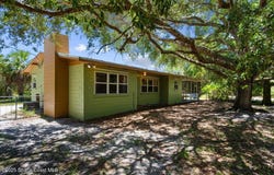 5545 Brabrook Avenue, Grant, FL 32949
