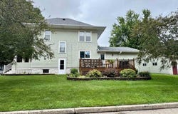 315 N 6th Street, Clear Lake, IA 50428