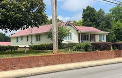 409 West Boyce St, Manning, SC 29102