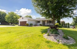 435 Cedar Crest, Cedarville, IL 61013