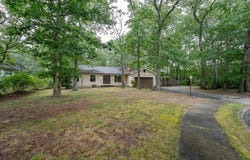 8 Sheila Ave, Ocean View, NJ 08230