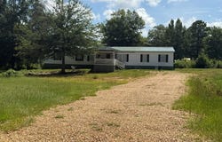 1020 Perry Lane, Summit, MS 39666