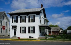536 MARKET Street, Mifflinburg, PA 17844