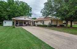 510 S Dallas Street, Kemp, TX 75143