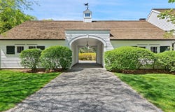 70 Katonahs Wood Road, Katonah, NY 10536