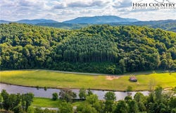 000 Ballou Farm Road, Crumpler, NC 28617