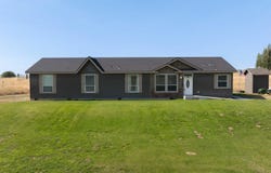 310 Tree Farm Road, Pasco, WA 99301