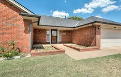 207 W Cherokee Drive, Cashion, OK 73016