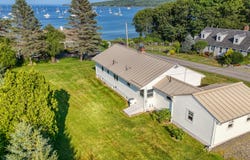 20 Harborside Terrace, Owls Head, ME 04854