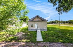 613 E Ninth Street, Pittsburg, KS 66762