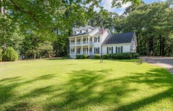 304 Plantation Dr., Greenwood, SC 29649