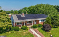 EMMAUS, PA 18049