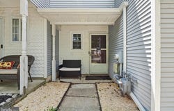 7 REGENCY DRIVE, MOUNT HOLLY, NJ 08060