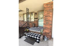 1109 W 24th Ave, Hutchinson, KS 67502