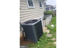 124 SPRING STREET, GAITHERSBURG, MD 20877