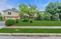 114 Greymoor Road, Howell, NJ 07731