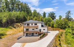 115 Nader Avenue, Weaverville, NC 28787