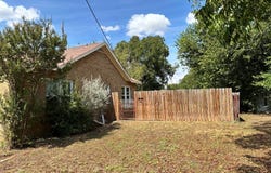 1006 Brown St, Brady, TX 76825