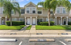 349 KENSINGTON LAKE Circle, BRANDON, FL 33511