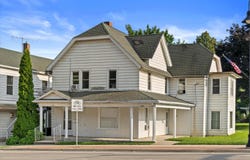 229 W Main St, Waterford, WI 53185