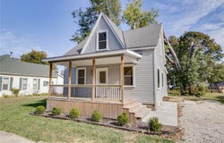 226 S Jackson Street, Pittsfield, IL 62363