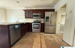 811 FIRST AVENUE, PLEASANT GROVE, AL 35127