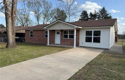 107 Farris  AVE, Pocola, OK 74902