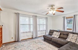 6012 Beard Avenue N, Brooklyn Center, MN 55429