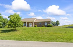 6025 Zion Ridge Road, Loudon, TN 37774