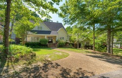 7 S Stoneridge, Hattiesburg, MS 39402