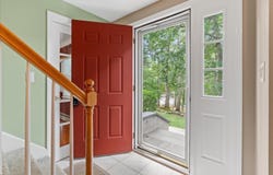 32 Maple St, Norfolk, MA 02056