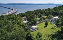 71 Old Mountain Road S, Nyack, NY 10960