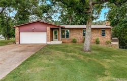 2 Carr Circle, O'Fallon, MO 63366